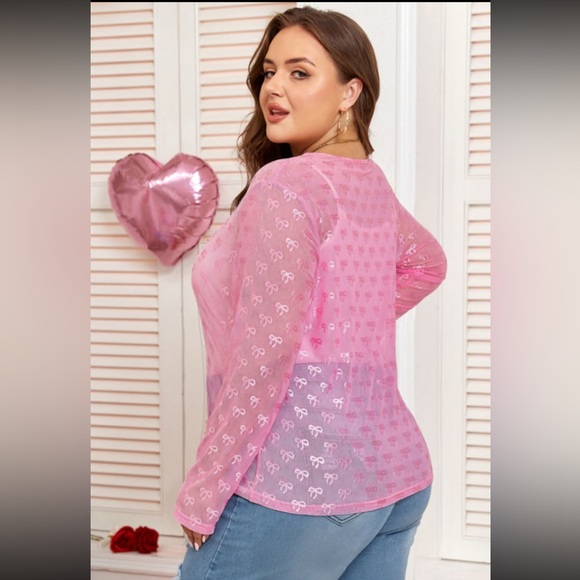 1028. Plus Bow mesh long sleeve sheer top in pink - Picture 3 of 4